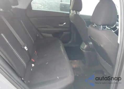 2022 Hyundai Elantra Sel z USA, uszkodzony, nr VIN KMHLN4AG7NU337553